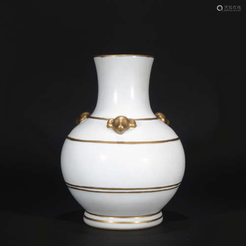 Qing dynasty white glaze goblet