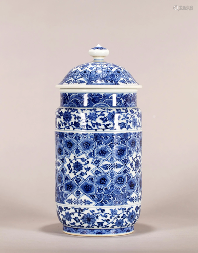 A CHINESE BLUE AND WHITE JAR, 18TH CENTURY