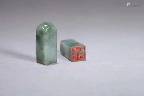 A PAIR OF CHINESE JADEITE SEALS, QING DYNASTY