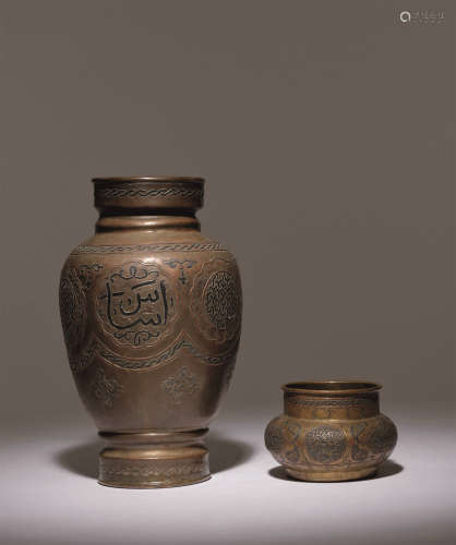 清 銅鏨花阿拉伯紋銅瓶、罐二件一組
