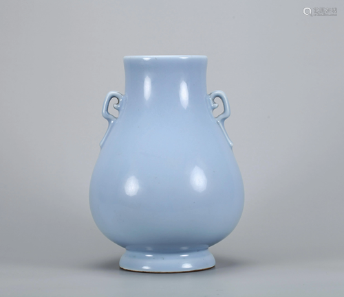 A CHINESE BLUE GLAZED ZUN VASE, QIANLO…