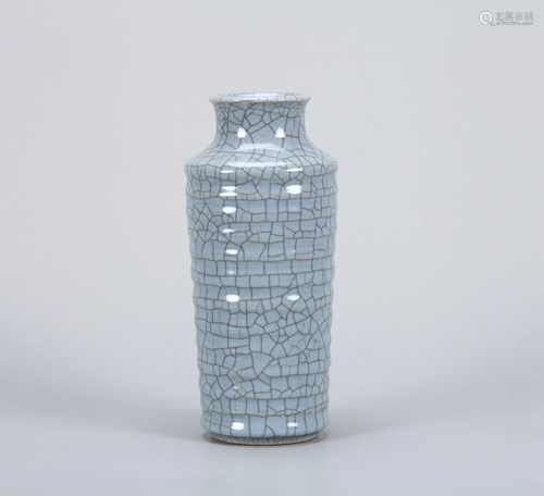 A CHINESE GE TYPE 'BAMBOO NECK' VASE, QIN…