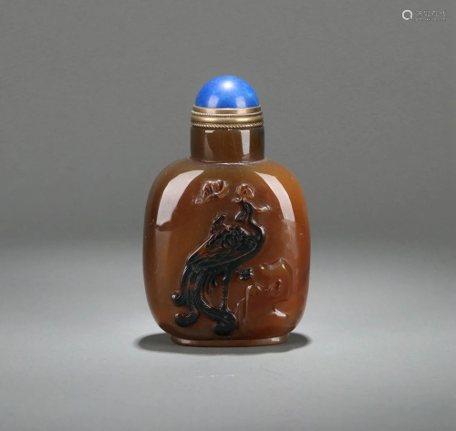 A FINE CHINESE AGATE SNUFF BOTTLE, QING …