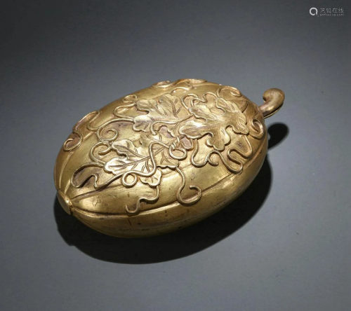A CHINESE GILT BRONZE BOX AND COVER, …