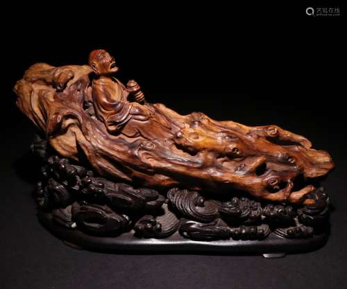 A CHINESE ROSEWOOD CARVING ORNAMENT