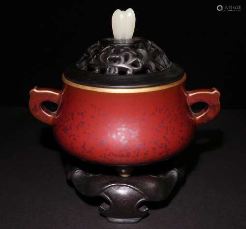 A CHINESE RYBY RED GILT PORCELAIN INCENSE BURNER
