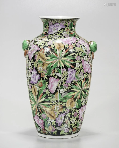 Chinese Enameled Porcelain Vase