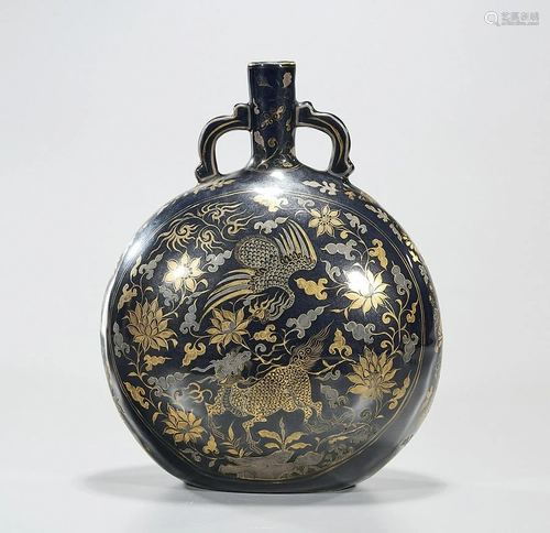 Chinese Enameled Porcelain Moon Flask