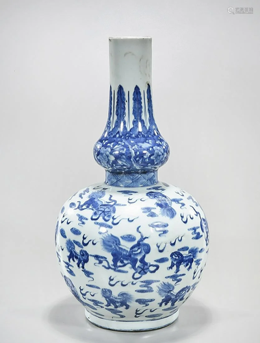 Chinese Blue and White Porcelain Gourd Vase