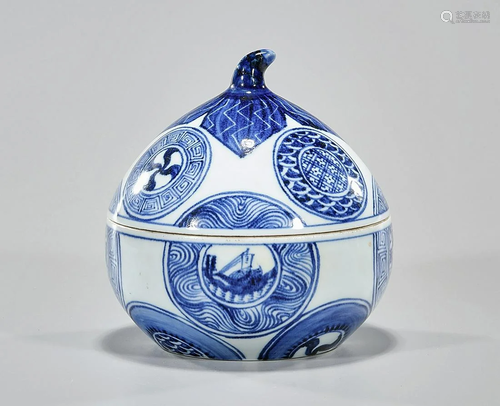 Chinese Blue and White Porcelain Covered Conainer