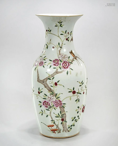 Chinese Enameled Porcelain Vase