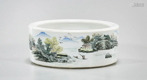 Chinese Enameled Porcelain Brush Washer