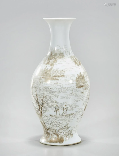 Chinese Enameled Porcelain Vase