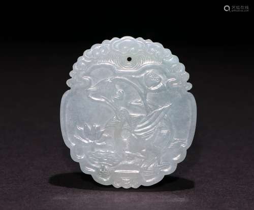 A CHINESE GREEN JADE PENDANT