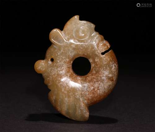 A CHINESE HETIAN JADE CARVING