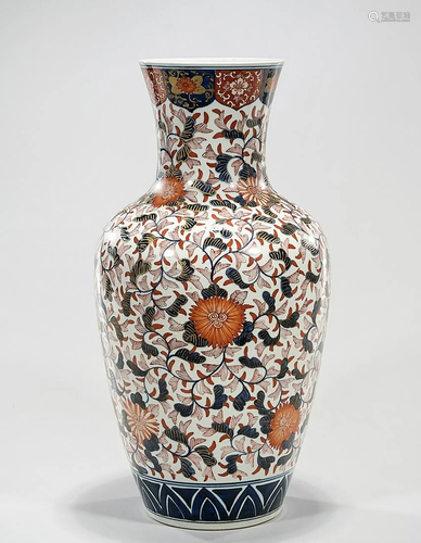 Chinese Enameled Porcelain Vase