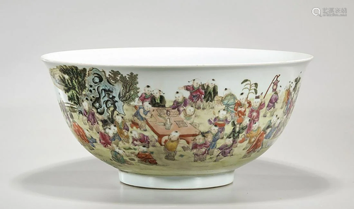 Chinese Enameled Porcelain Bowl