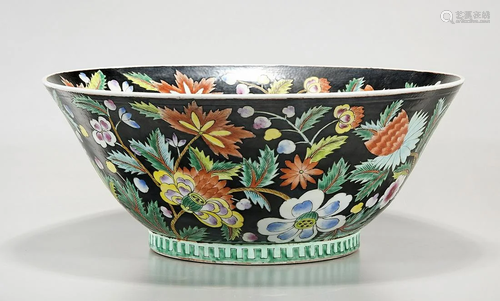 Chinese Enameled Porcelain Bowl