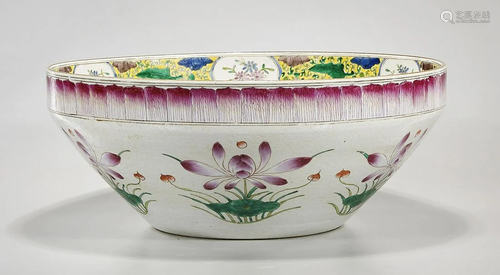 Chinese Enameled Porcelain Bowl