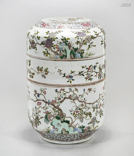 Chinese Enameled Porcelain Three-Part Stacking