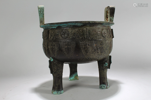 A Chinese Tri-podded Estate Bronze Vessel