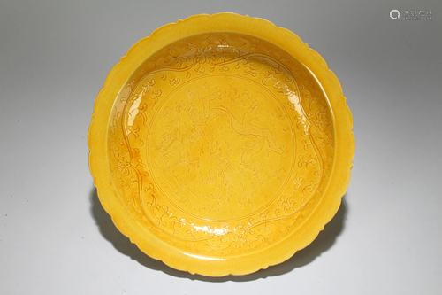 A Chinese Ancient-framing Cutting-edge Yellow P…