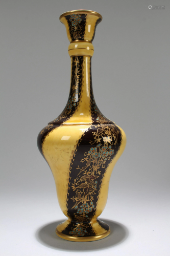 An Estate Ancient-framing Porcelain Fortune Vase