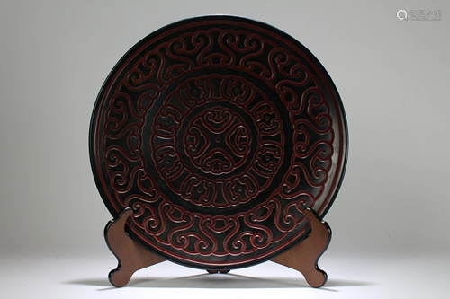 A Chinese Bat-framing Estate Lacquer Circular Plate