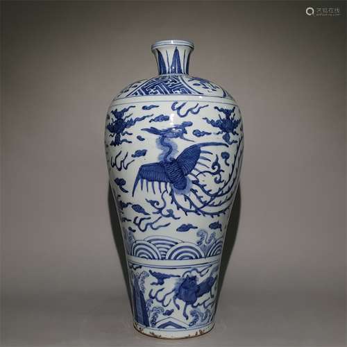 A MING DYNASTY BLUE AND WHITE PLUM VASE WITH PHOENIX PATTERN