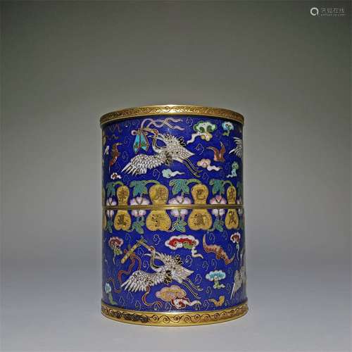 A QING DYNASTY CLOISONNE PEN HOLDER