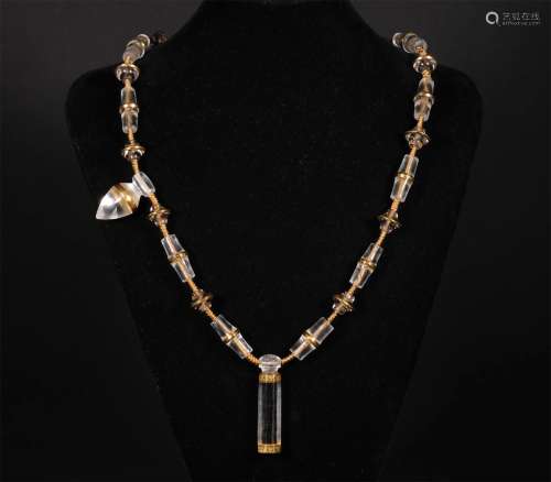 A LIAO DYNASTY CRYSTAL GOLD NECKLACE