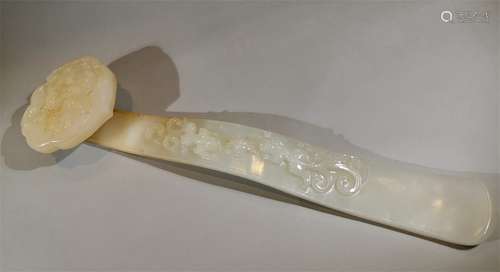 A QING DYNASTY WHITE JADE RUYI