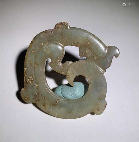 A HAN DYNASTY JADE DRAGON