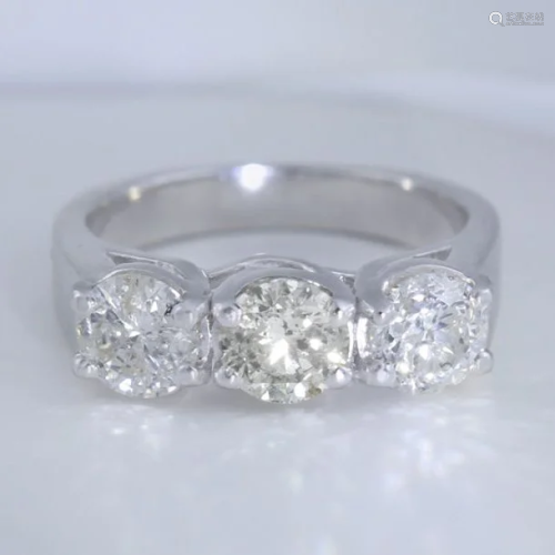 14 K / 585 White Gold 3 Solitaire Diamond Ring
