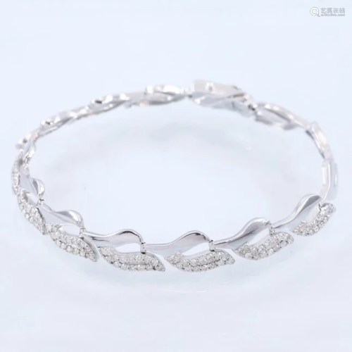 14 K / 585 White Gold Diamond Bracelet - Leaf Design