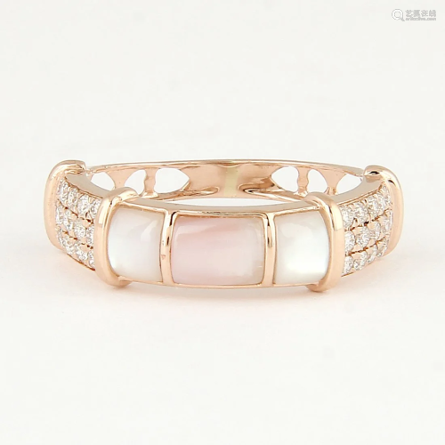 14 K Rose Gold Diamond & Mother of Pearl Ring