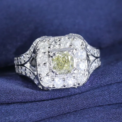 14 K / 585 White Gold Designer Solitaire Diamond Ring