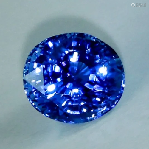 IGI Certified 4.05 ct. Blue Sapphire SRI LANKA, CE…