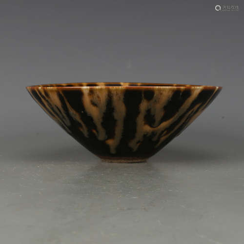 A Chinese Jizhou Kiln hawksbill Glazed Porcelain Bowl
