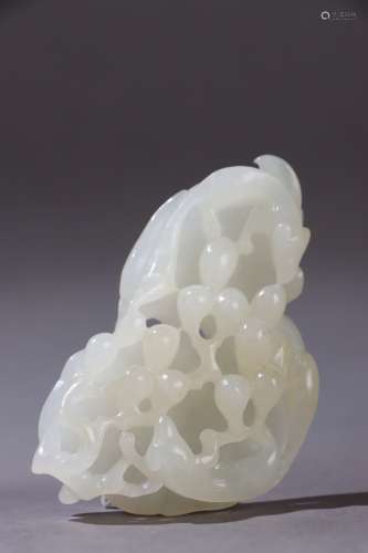 A Chines White Jade Carved Ornament
