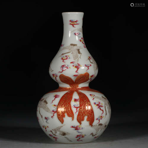 A Chinese Famille Rose Porcelain Gourd-shaped Vase