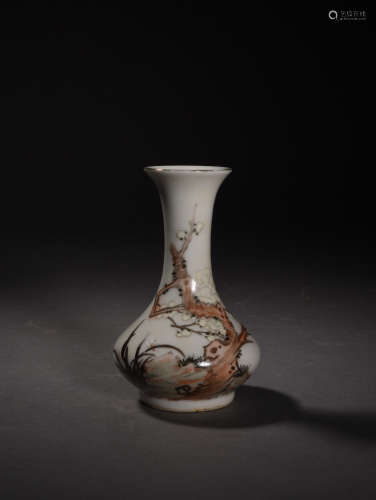 A Chinese Plum Blossom Pattern Light colorful porcelain Vase