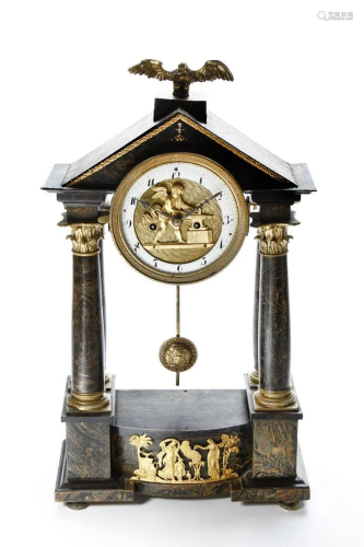Pillar clock with striking work and Jacquemarts