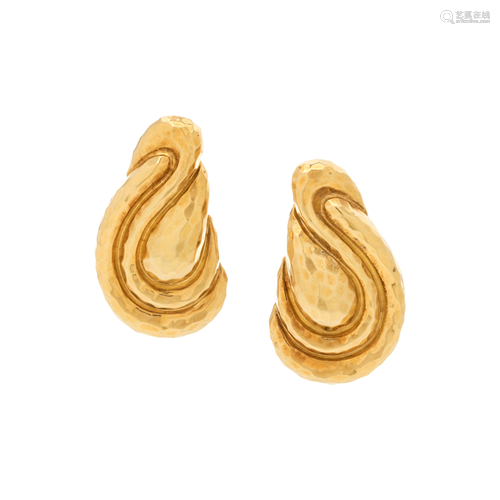 HENRY DUNAY, YELLOW GOLD EARCLIPS