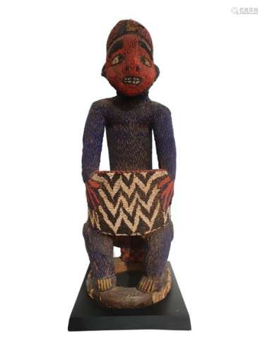 Royal BAMILEKE beaded bowl bearer Cameroon 19th ce…