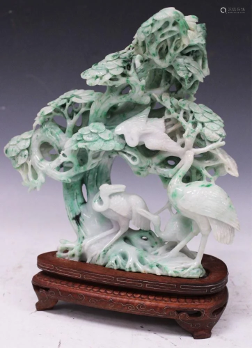 CHINESE CARVED JADE FIGURAL OF BIRDS