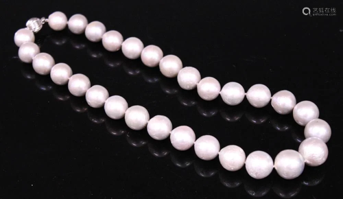 LADYS 14KT SILVER PEARL NECKLACE