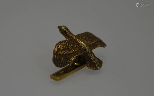 A pair of 9ct yellow gold cufflinks in the form of a