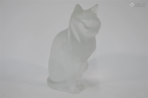 Lalique: frosted glass cat, sitting, script 'Lalique,