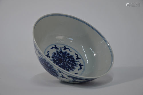 A Chinese blue and white 'Lotus' bowl, six-charac…